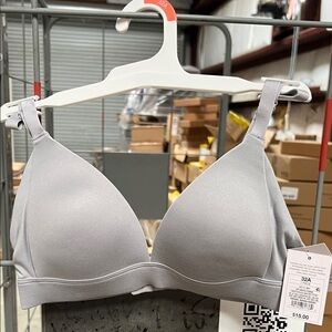 ***2 COUNT****32A Seamless Light Gray Wireless T-Shirt Bra - Brand Unspecified